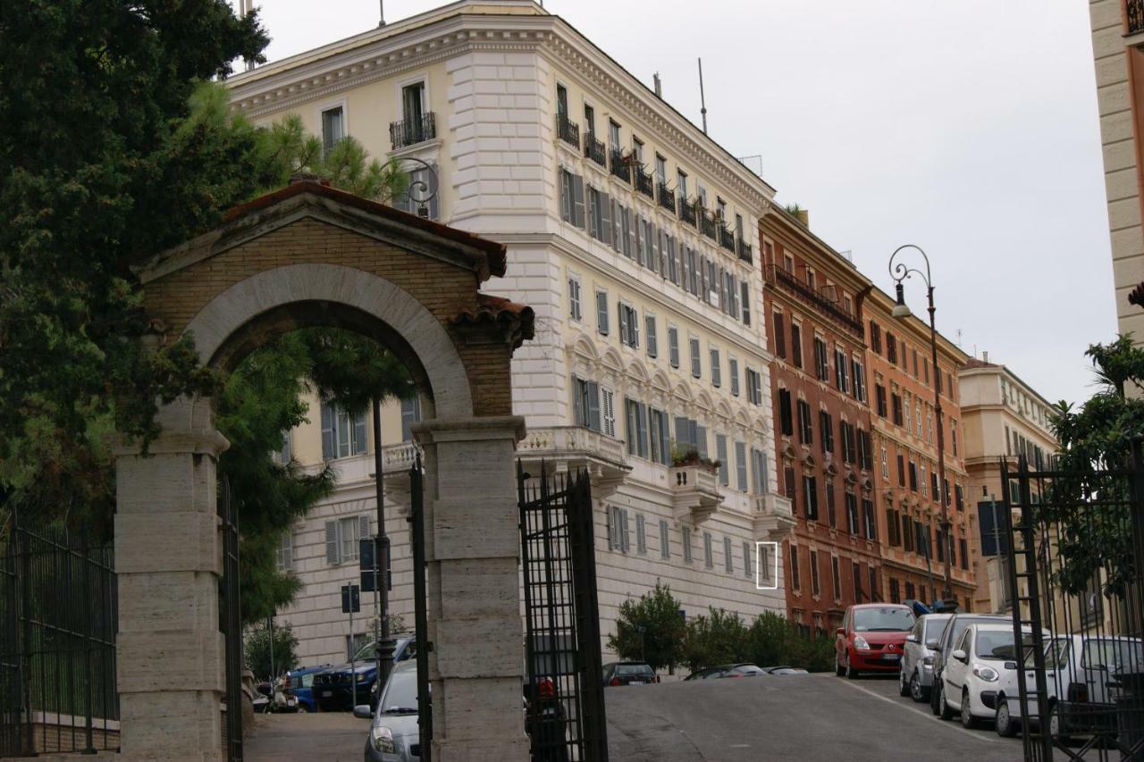 Tatusa Al Colosseo Rome Buitenkant foto